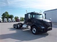 2025 Volvo VNL84T300