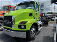 2025 Mack MD642