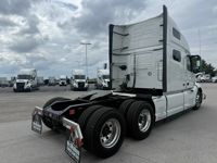 2023 Volvo VNL64T760