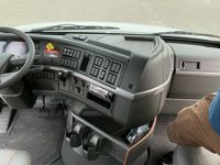 2026 Volvo VHD84B300