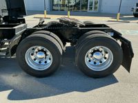 2026 Volvo VNL64T860