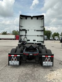 2026 Volvo VNL64T860