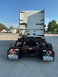 2026 Volvo VNL64T860