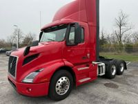 2022 Volvo VNR64T300