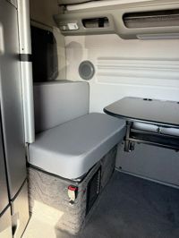 2024 Volvo VNL64T860