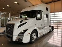 2022 Volvo VNL64T860
