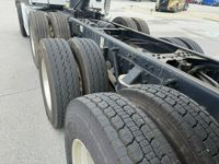 2025 Kenworth T880