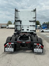 2026 Volvo VNL64T860