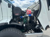 2026 Volvo VHD84B300