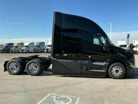 2026 Volvo VNL64T860