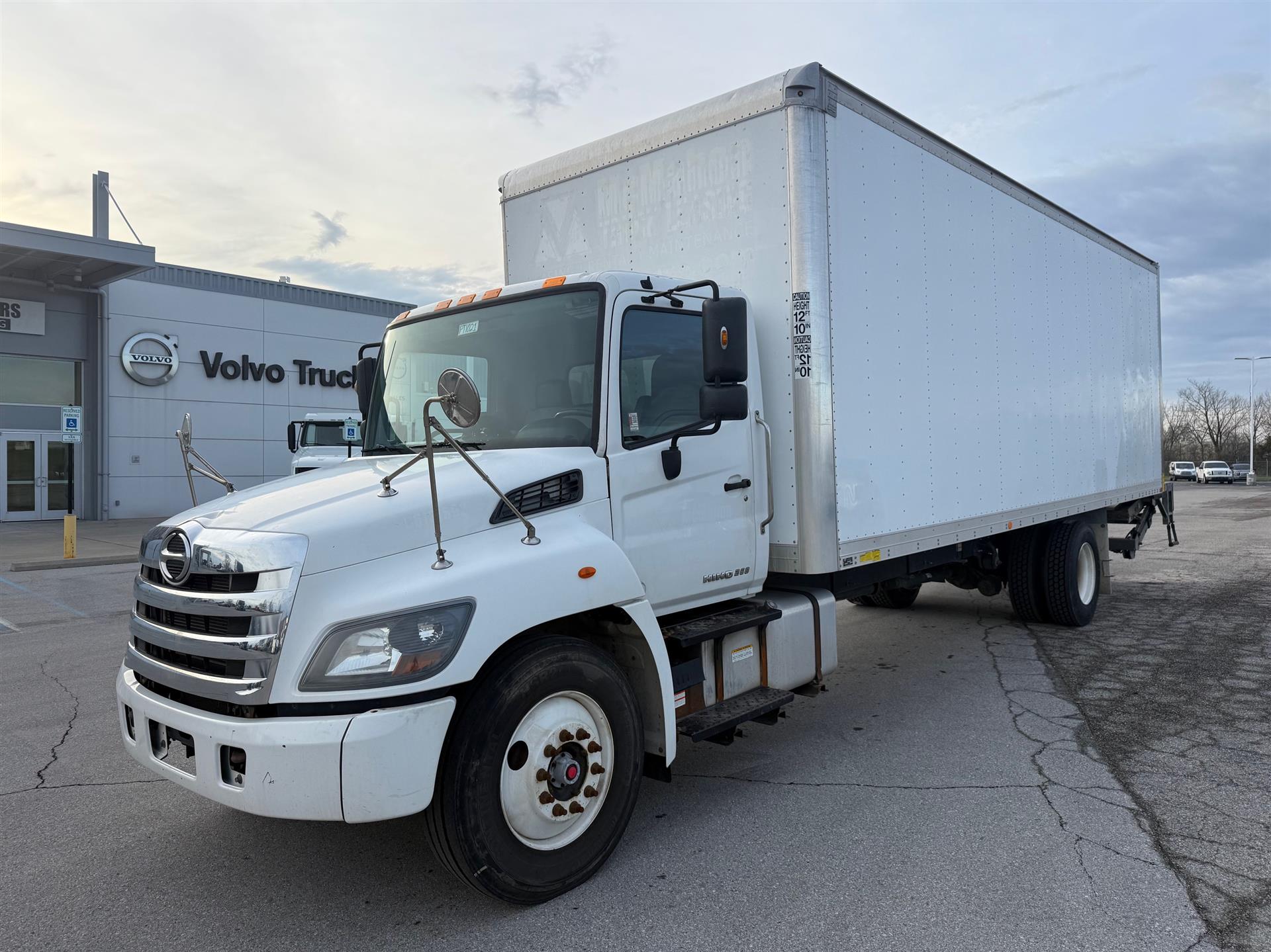 2020 Hino 268A