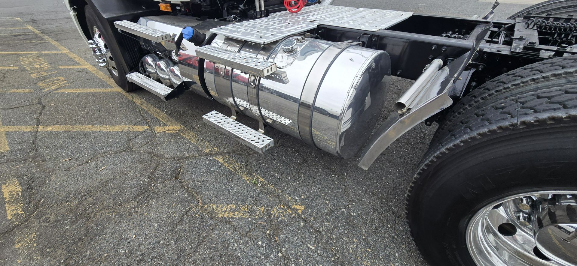 2021 Mack - image 15