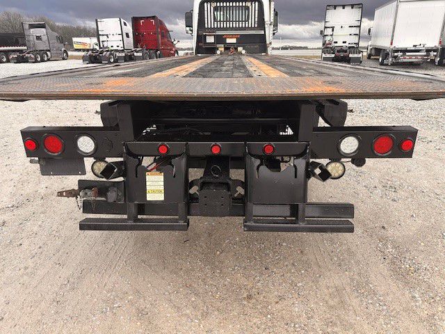 2018 Volvo - image 6