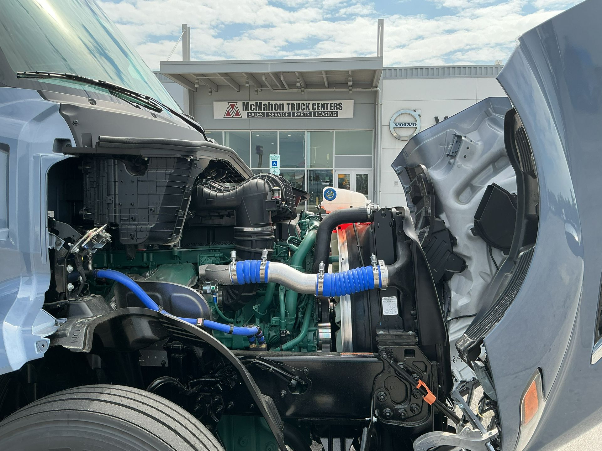 2026 Volvo - image 18