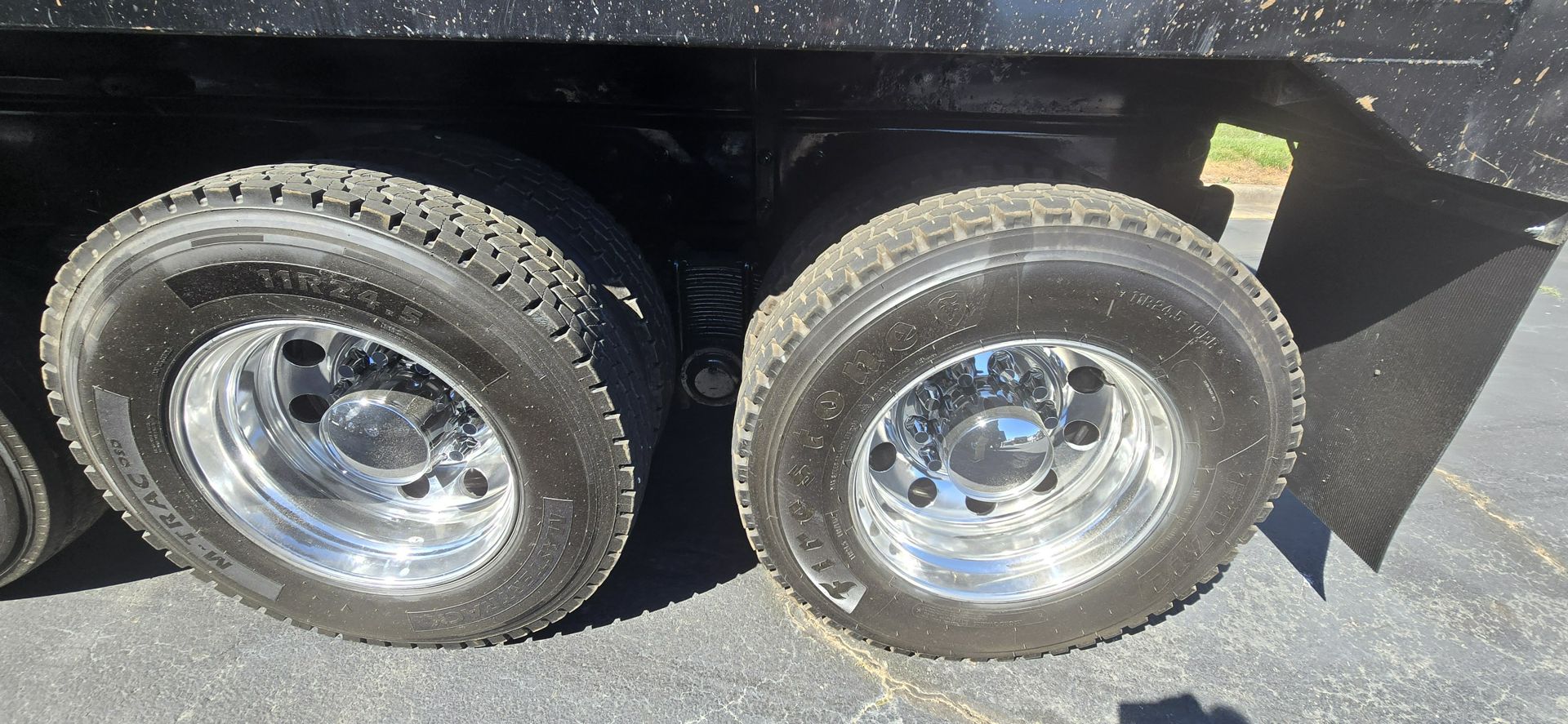 2024 Mack Granite - image 17