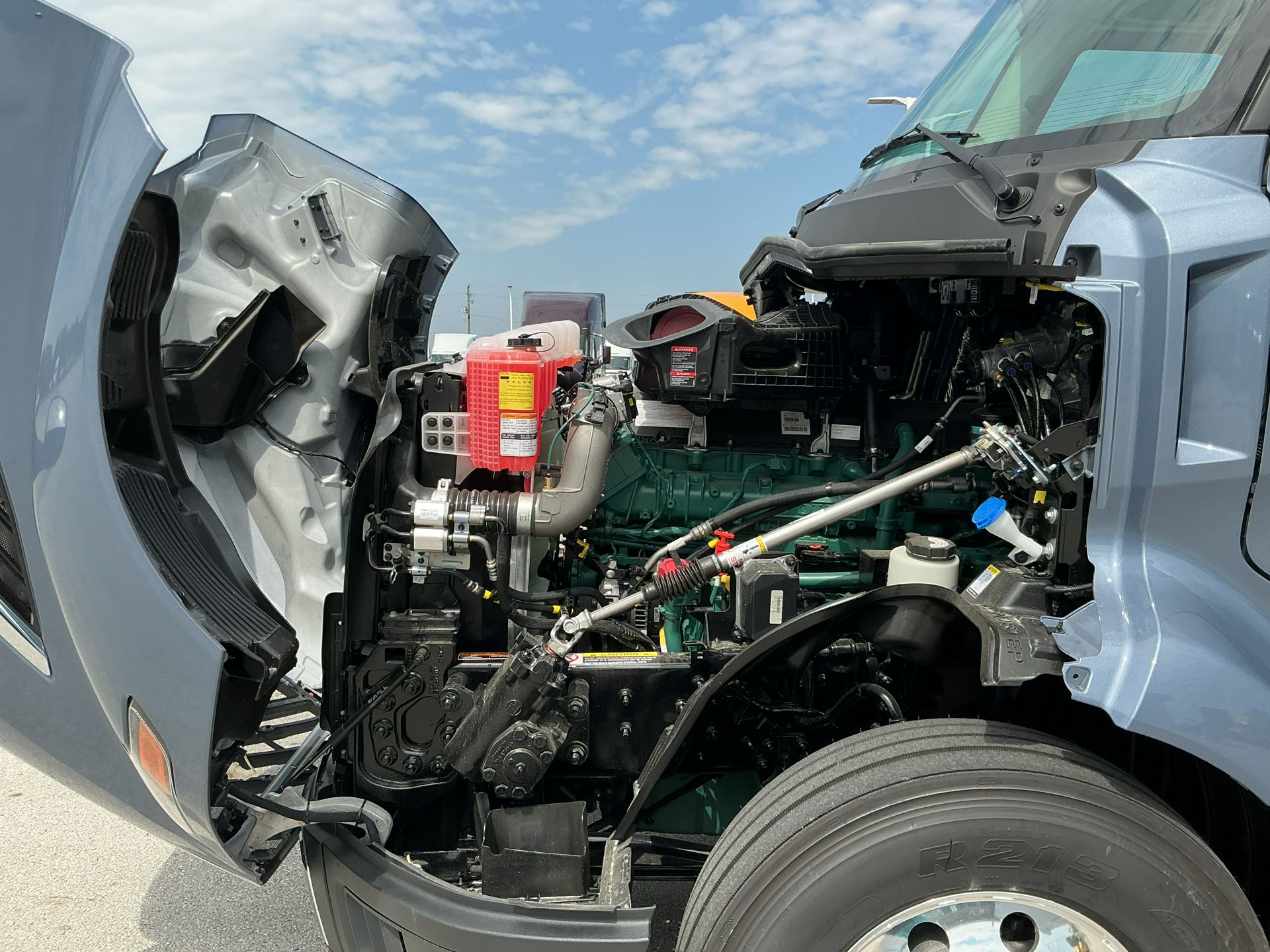 2026 Volvo - image 16