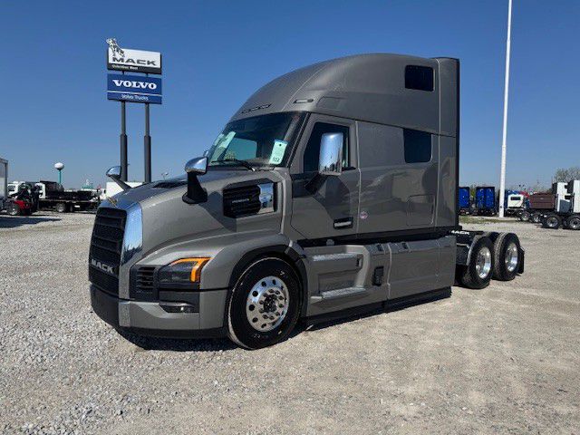 2027 Mack PR64T PIONEER