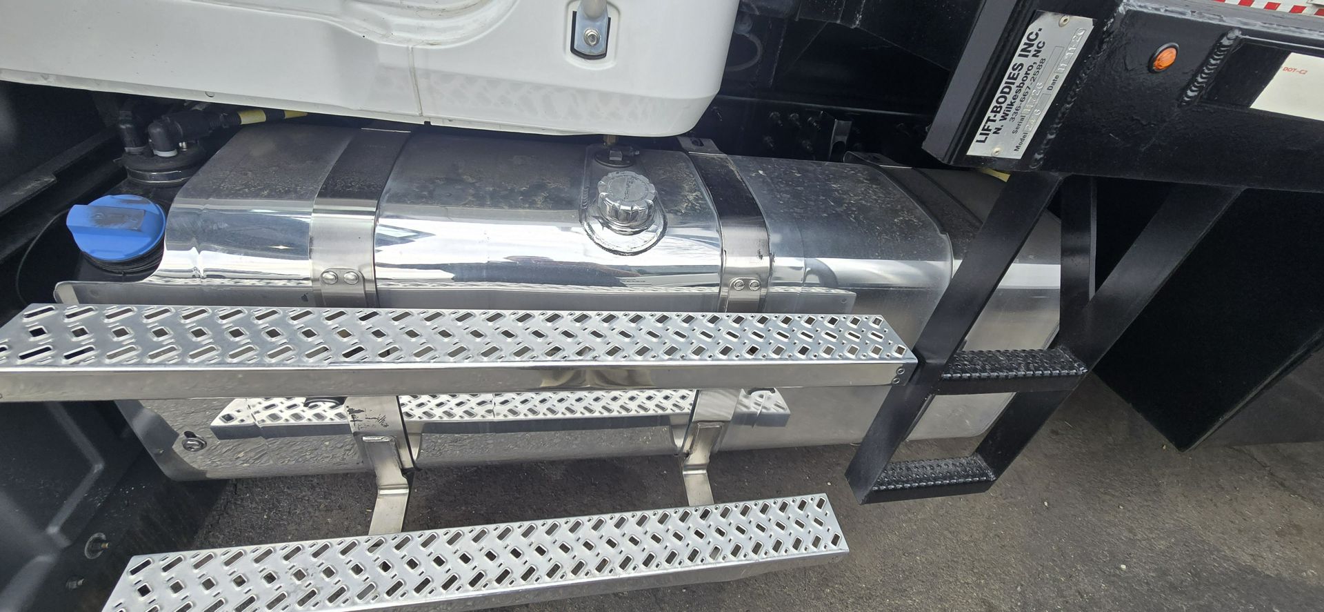 2021 Mack - image 14