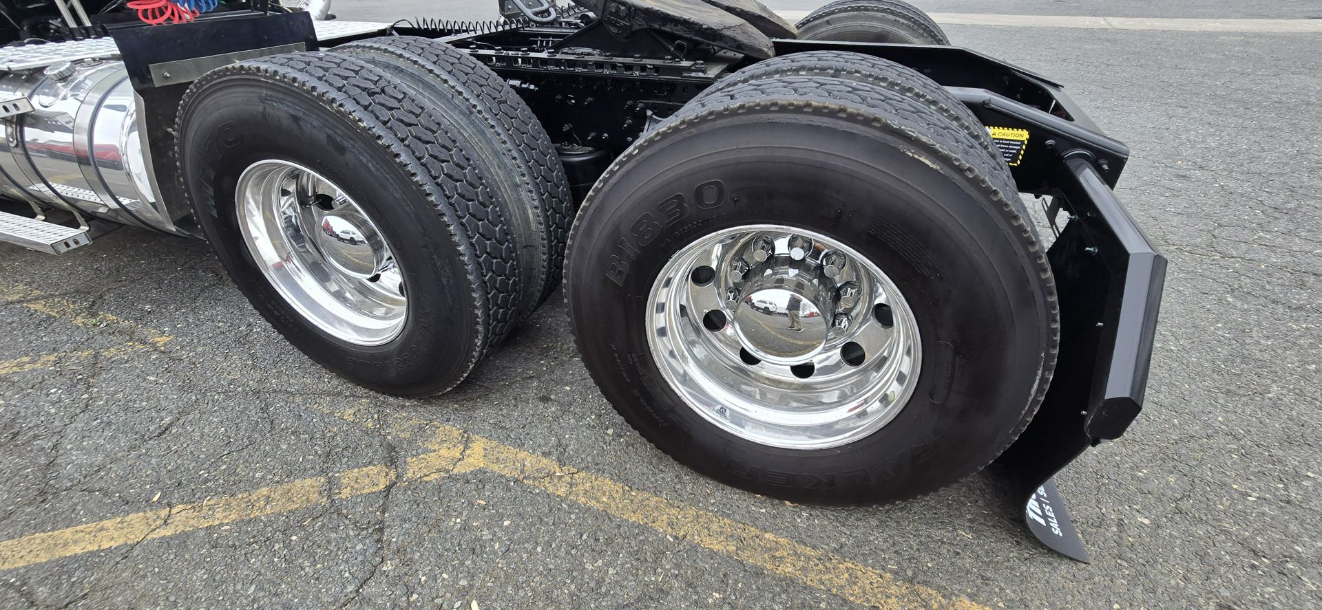 2021 Mack - image 13