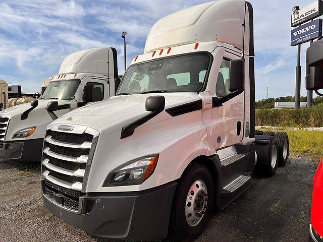 2021 Freightliner Cascadia in London, OH