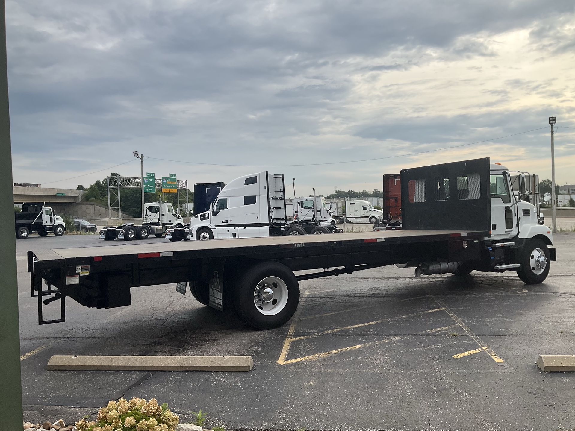 2021 Mack MD in Clarksville, IN — photo 5