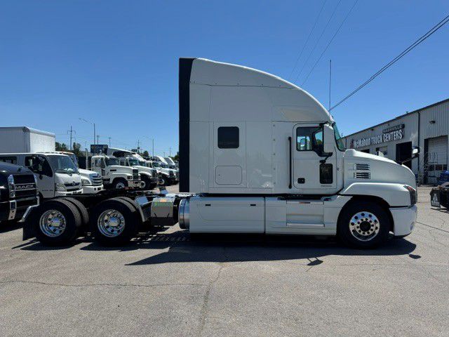 2022 Mack Anthem in La Vergne, TN — photo 4