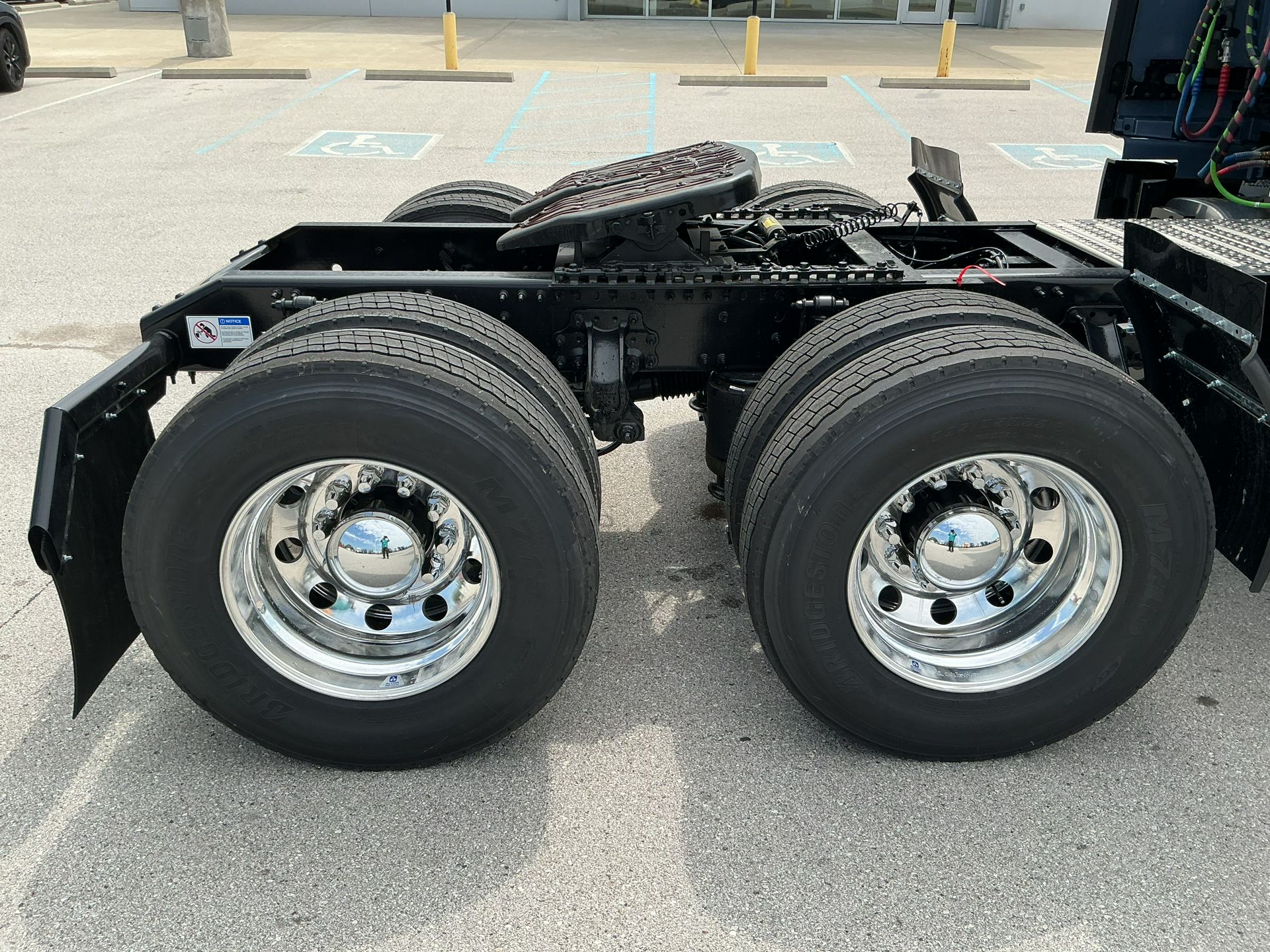 2026 Volvo - image 21