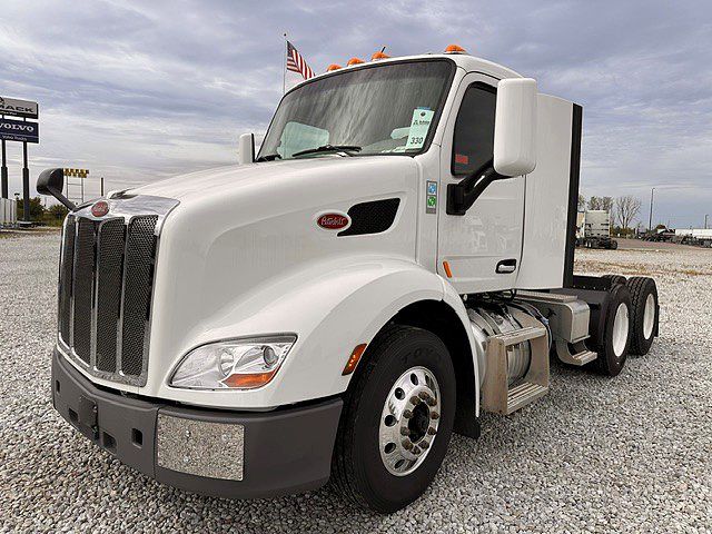 2022 Peterbilt 579 in London, OH