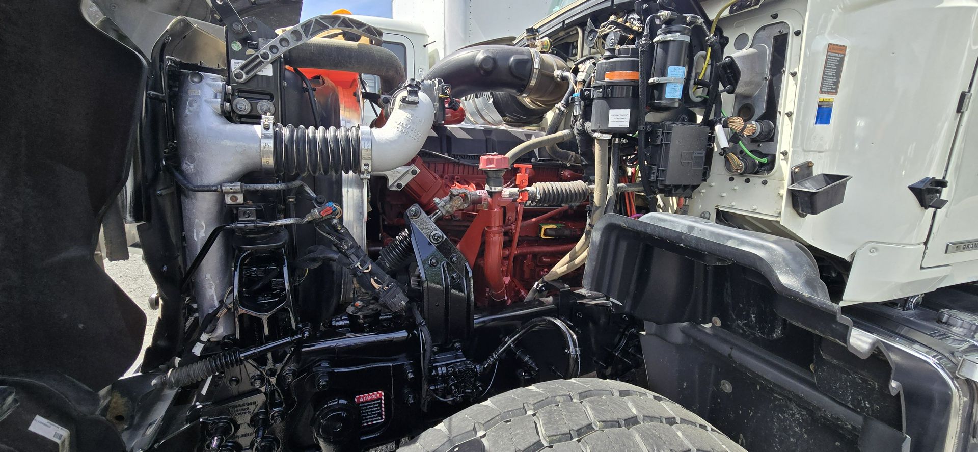 2024 Mack Granite - image 17