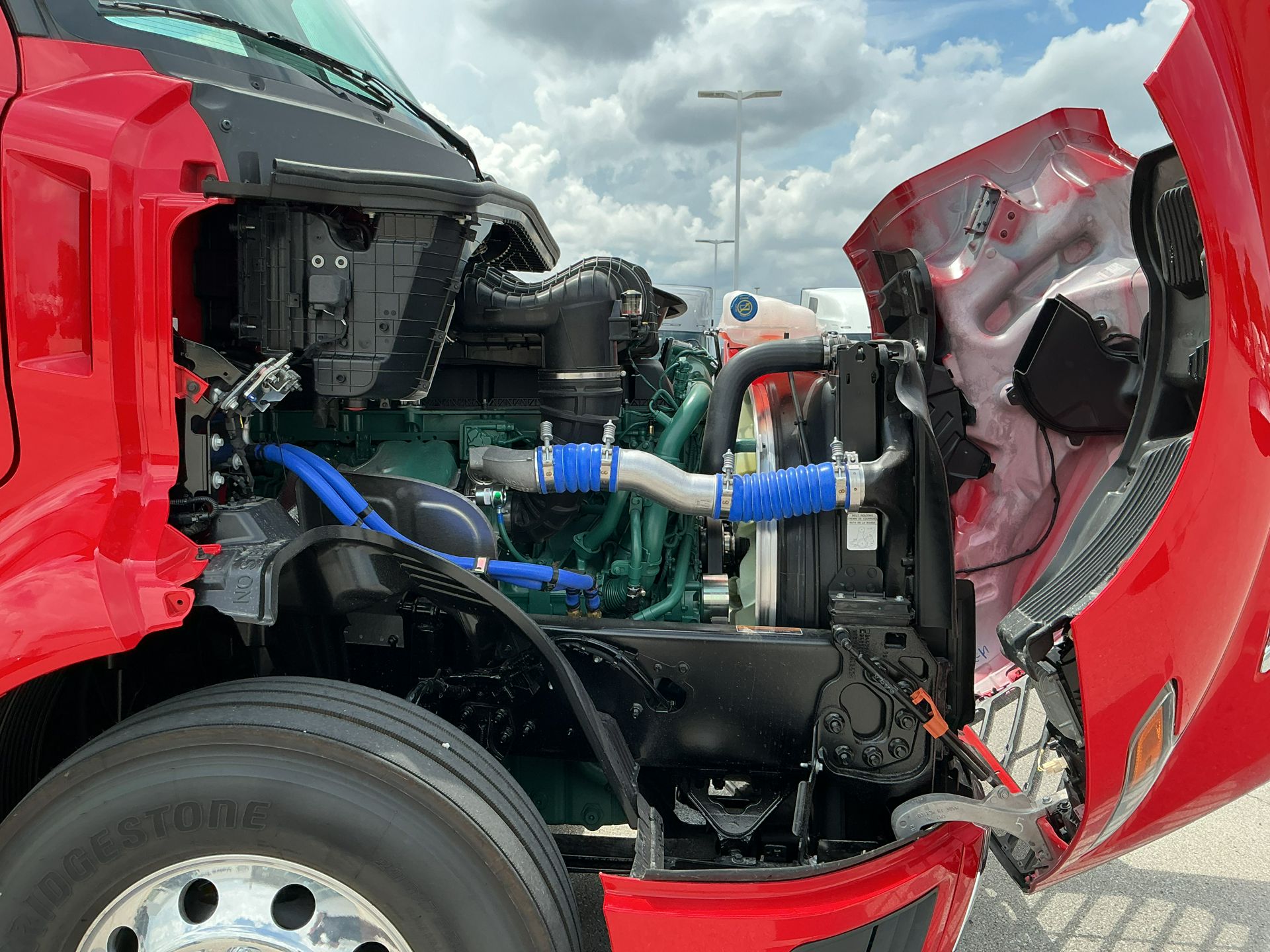 2026 Volvo - image 10