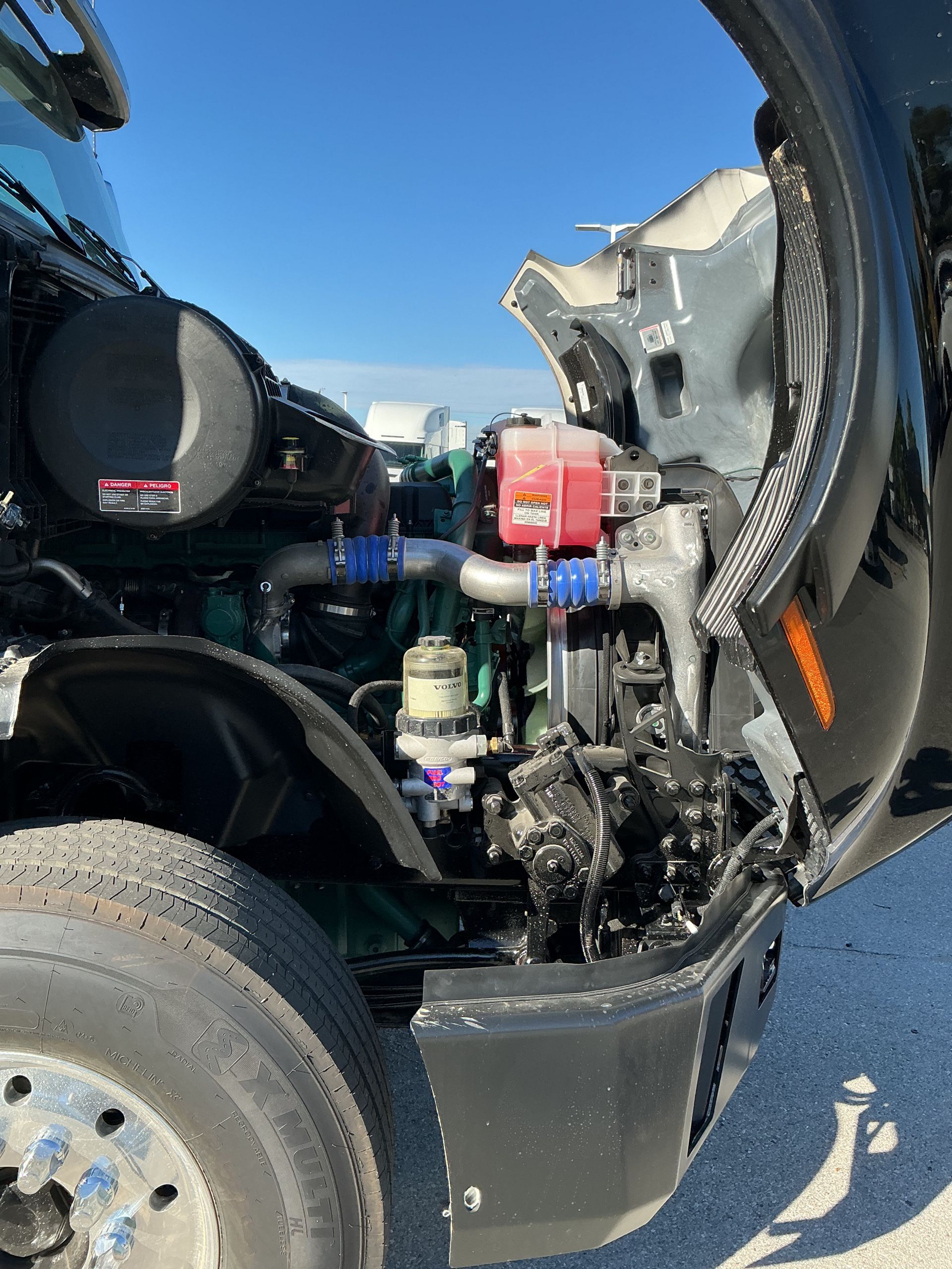 2026 Volvo - image 10