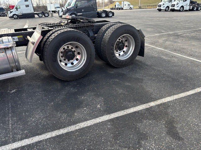 2022 Mack - image 17