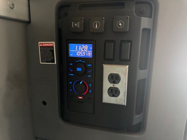 2024 Mack Anthem - image 23