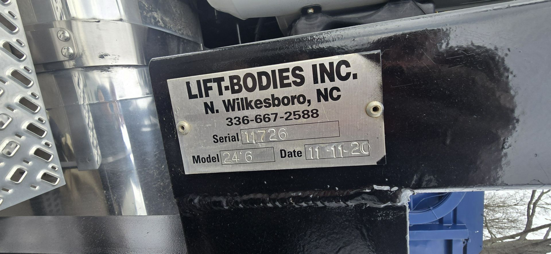 2021 Mack - image 27