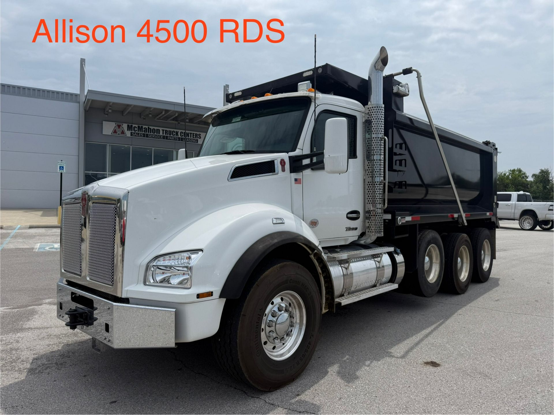 2025 Kenworth T880