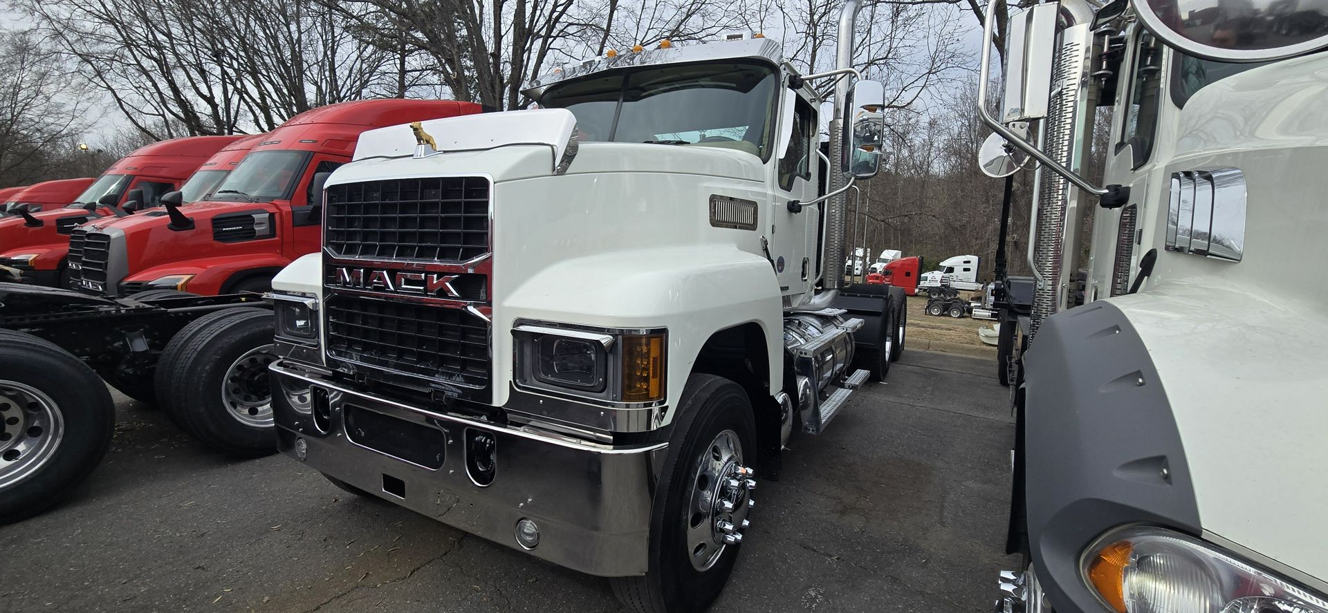 2021 Mack - image 2