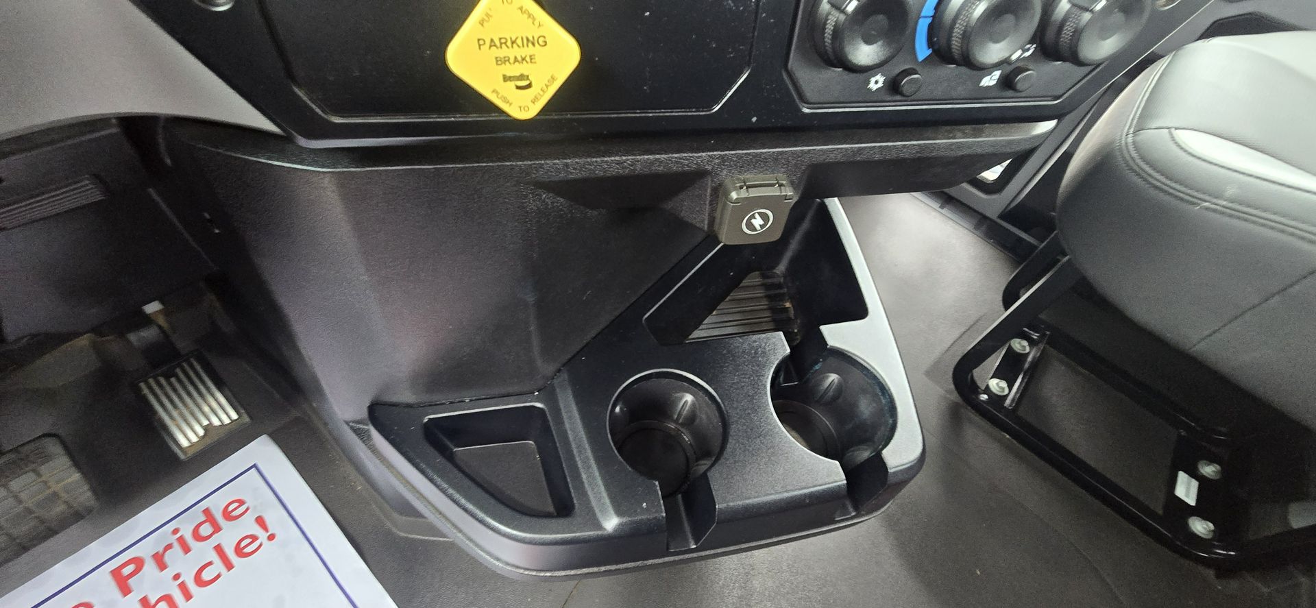 2021 Mack - image 23