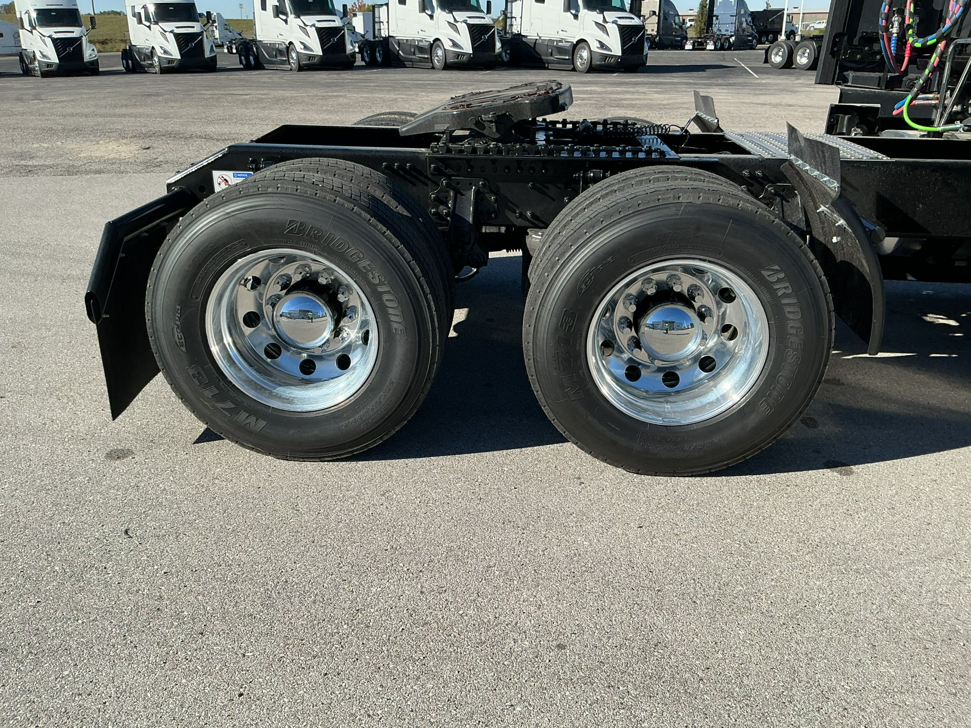 2026 Volvo - image 20