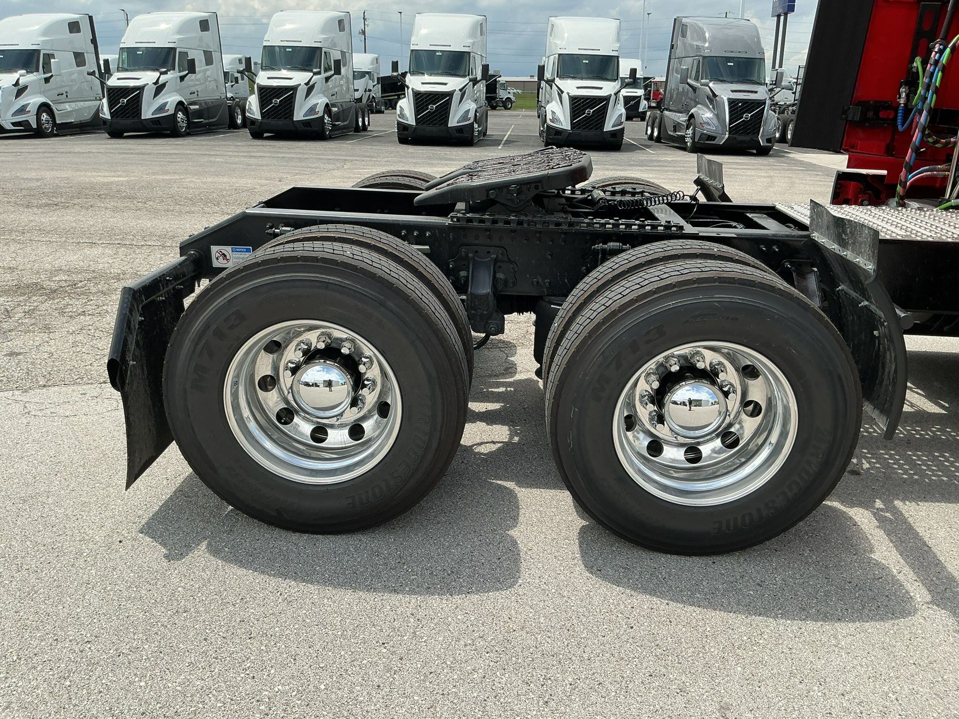 2026 Volvo - image 11