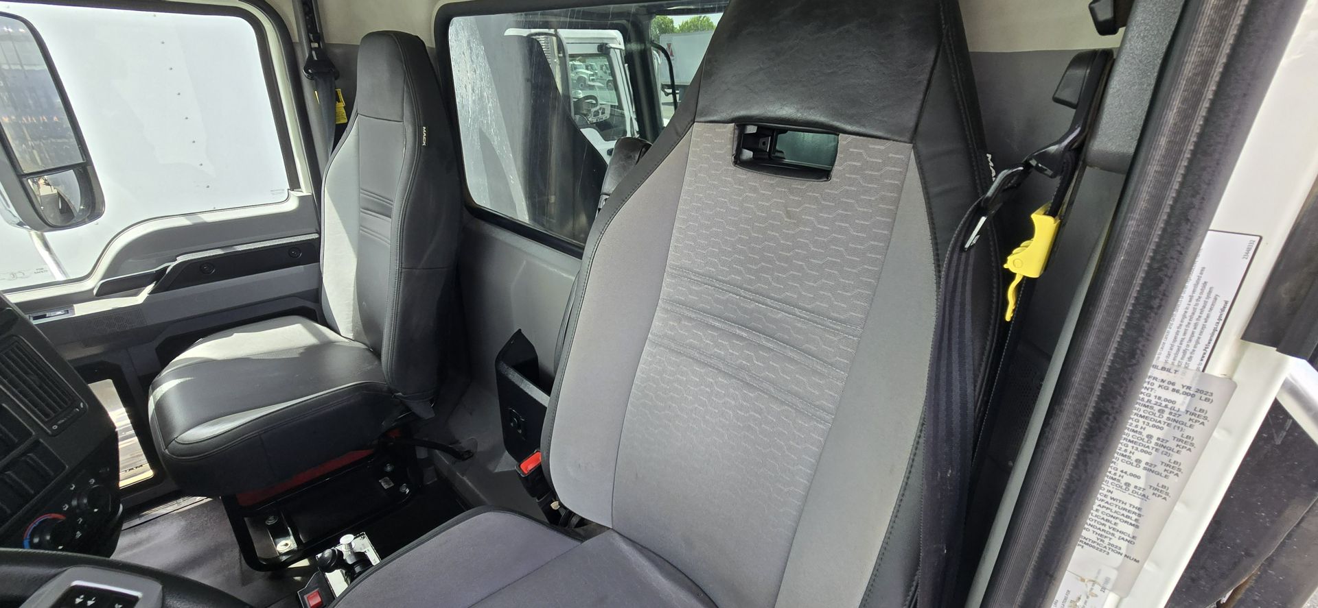 2024 Mack Granite - image 22