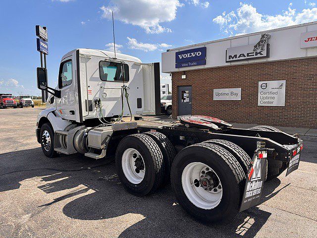 2022 Peterbilt 579 in London, OH — photo 7