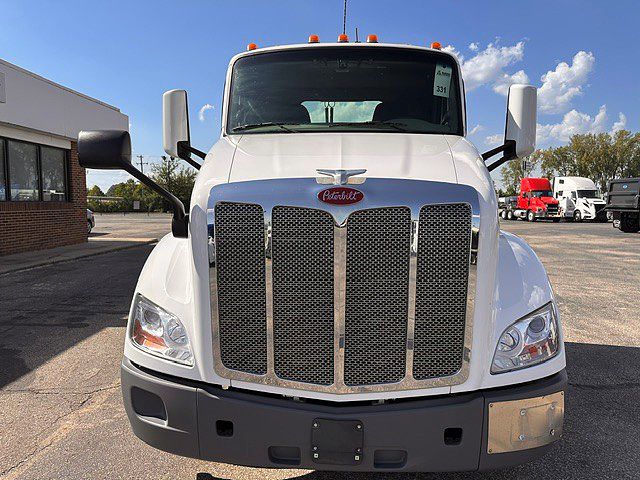 2022 Peterbilt 579 in London, OH — photo 2