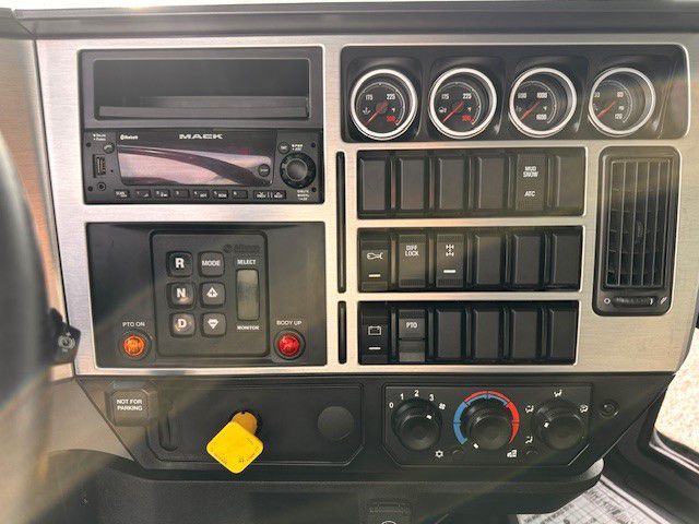 2023 Mack - image 13