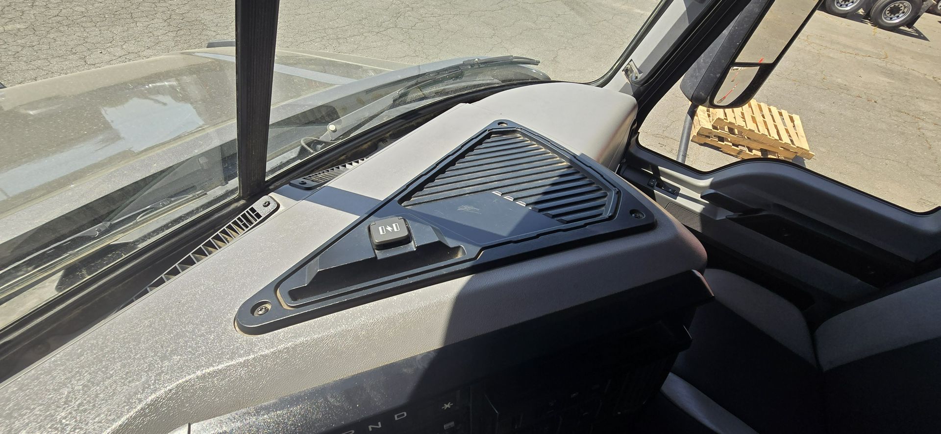 2020 Mack Anthem - image 46