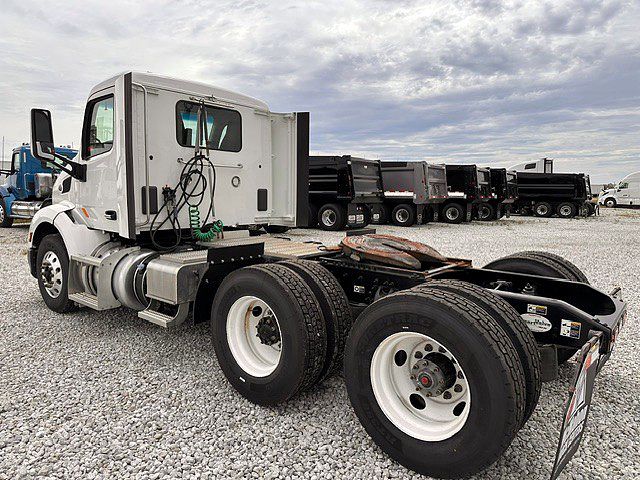2022 Peterbilt 579 in London, OH — photo 7