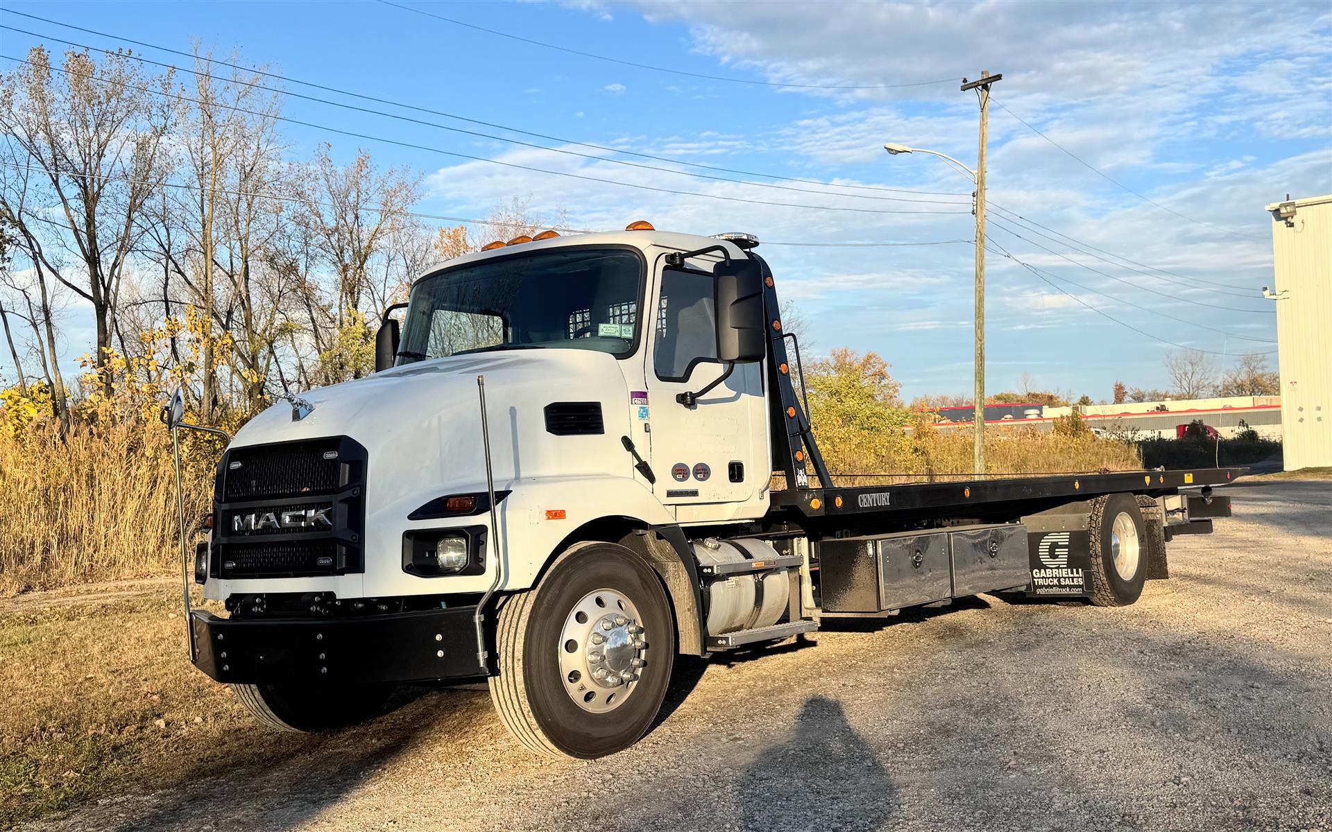 2025 Mack MD7 42R
