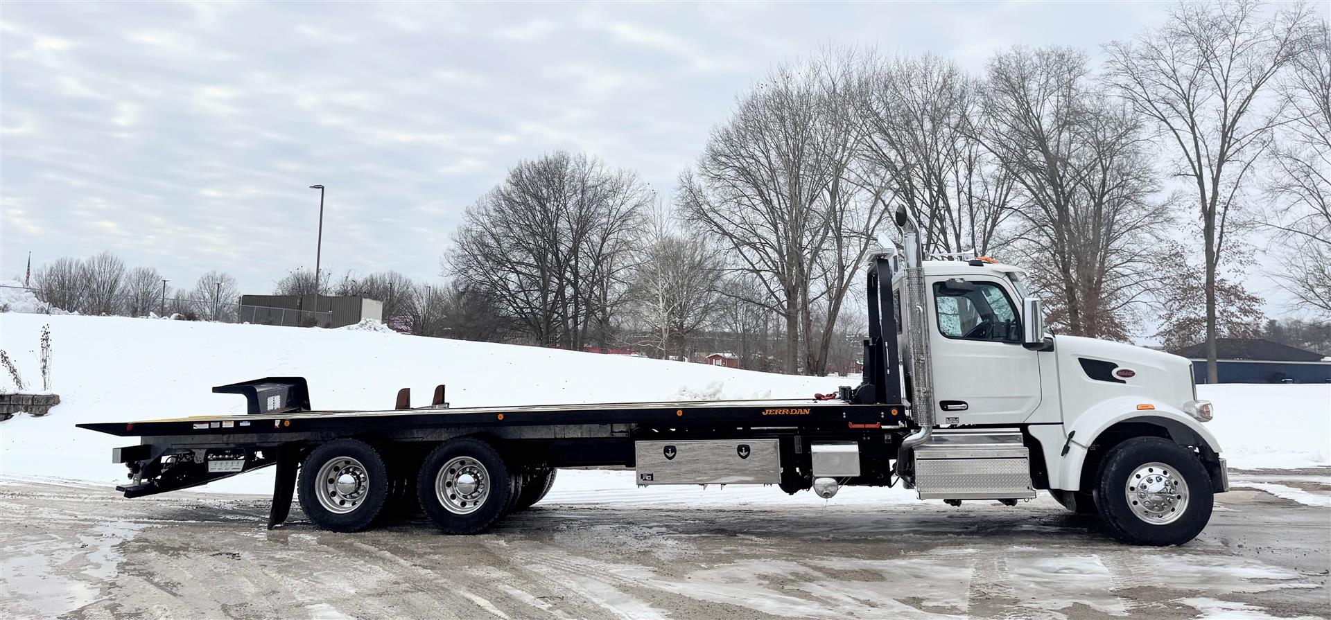 2025 Peterbilt 567 - image 13