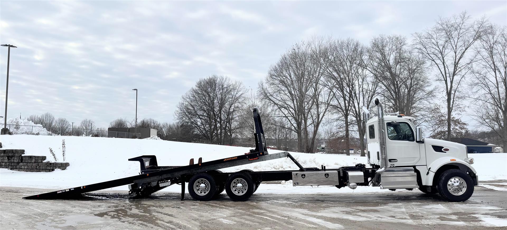 2025 Peterbilt 567 - image 8