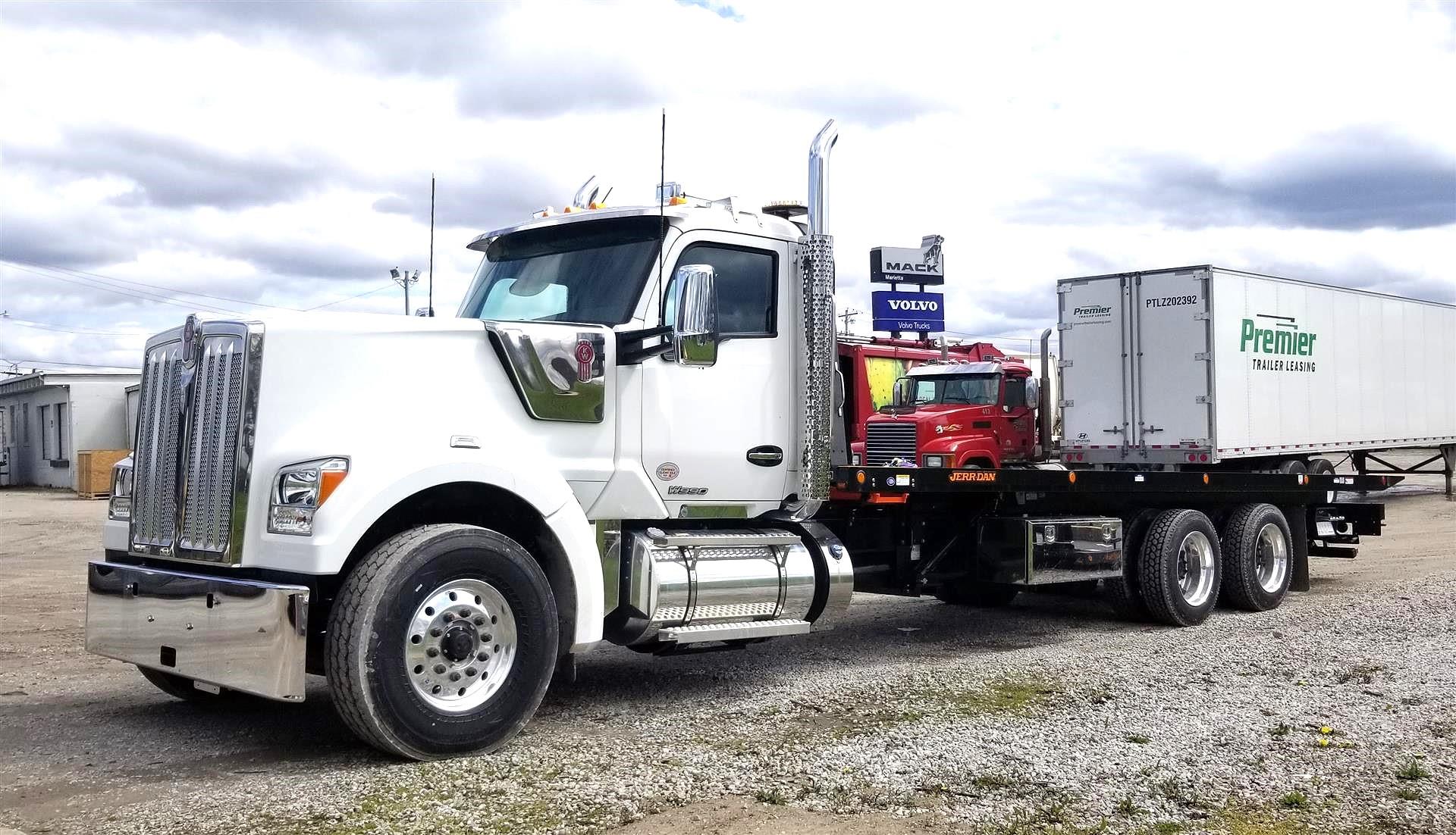 2027 Kenworth W990 - image 2