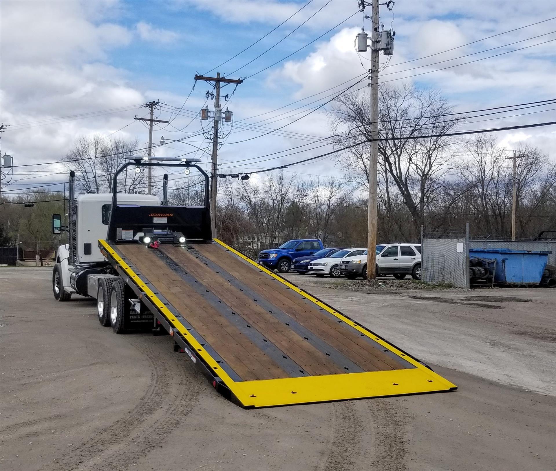 2027 Kenworth W990 - image 9